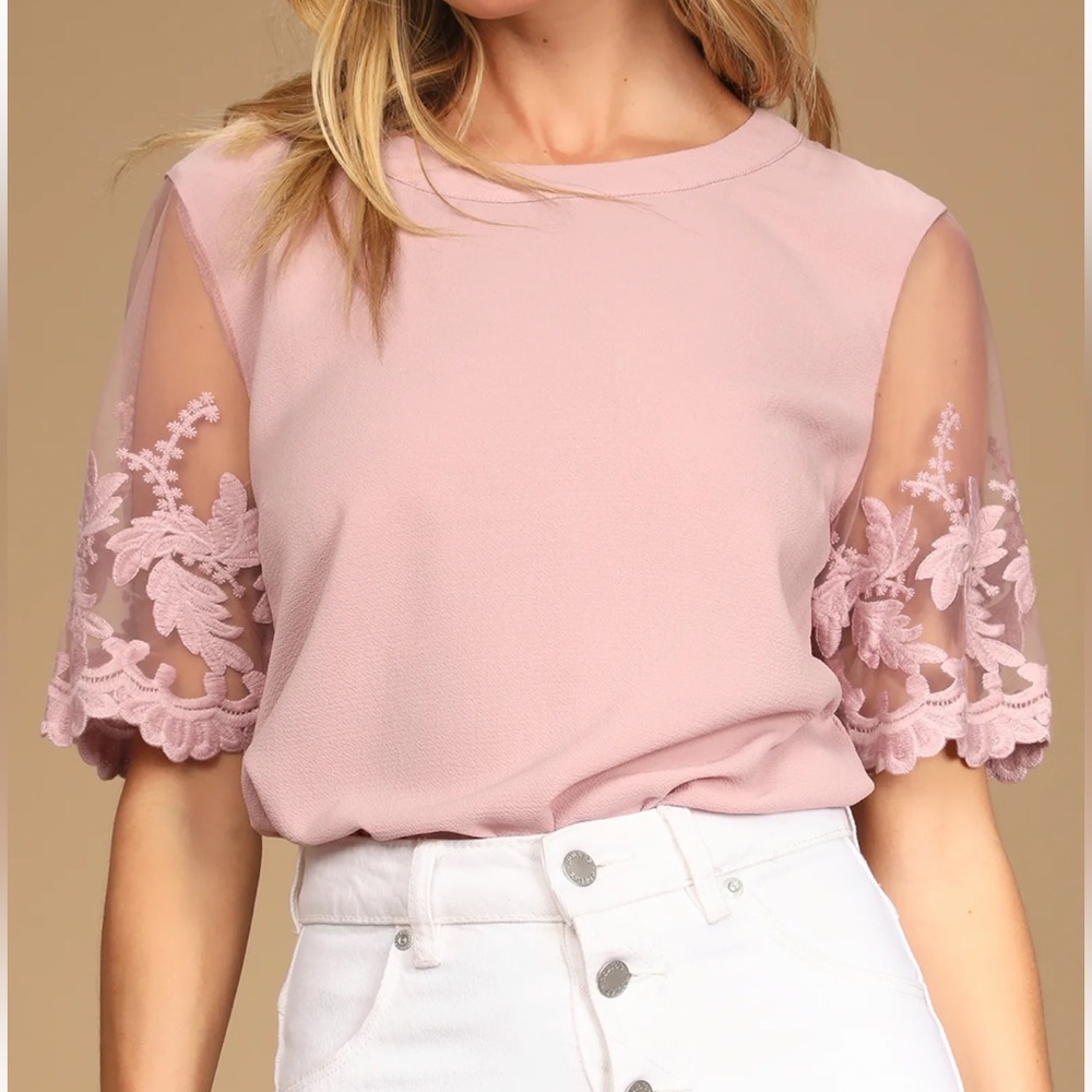Lulu’s Lisa Marie Mauve Pink Embroidered Top